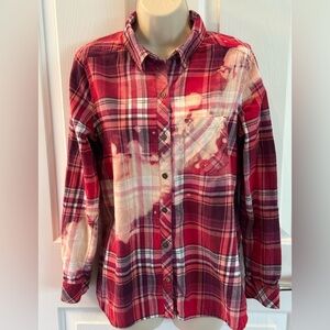 Sonoma Bleached Flannel Women’s Medium (See measurements) Upcycled. Red plaid.
